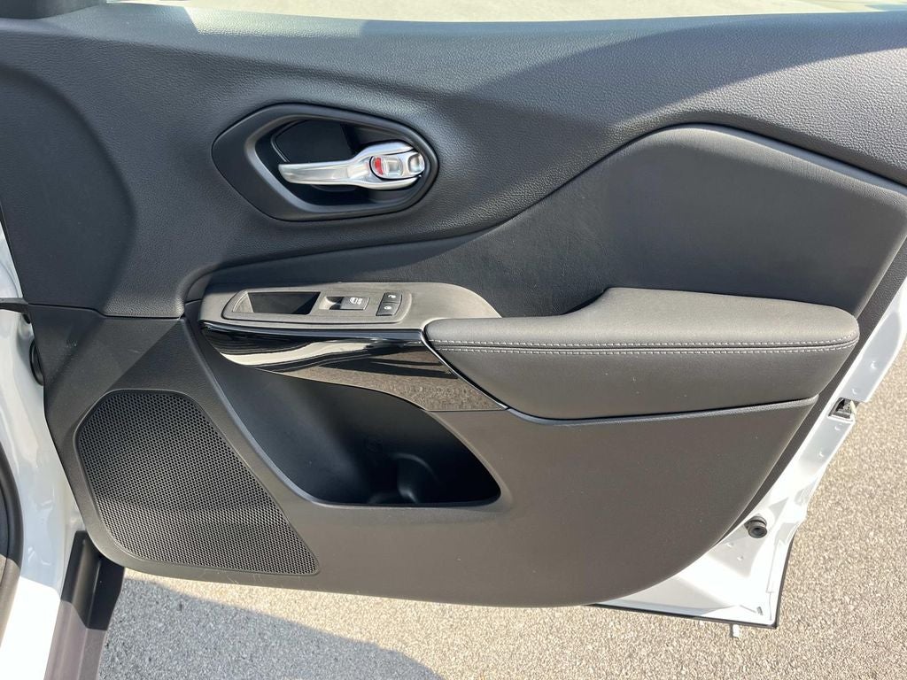 2023 Jeep Cherokee Altitude