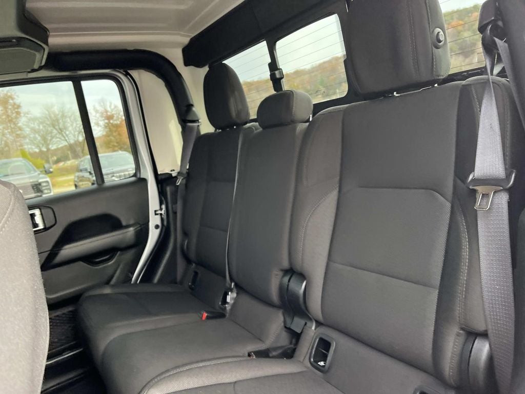 2023 Jeep Gladiator Overland