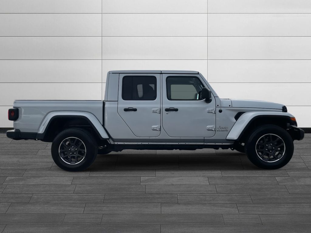 2023 Jeep Gladiator Overland