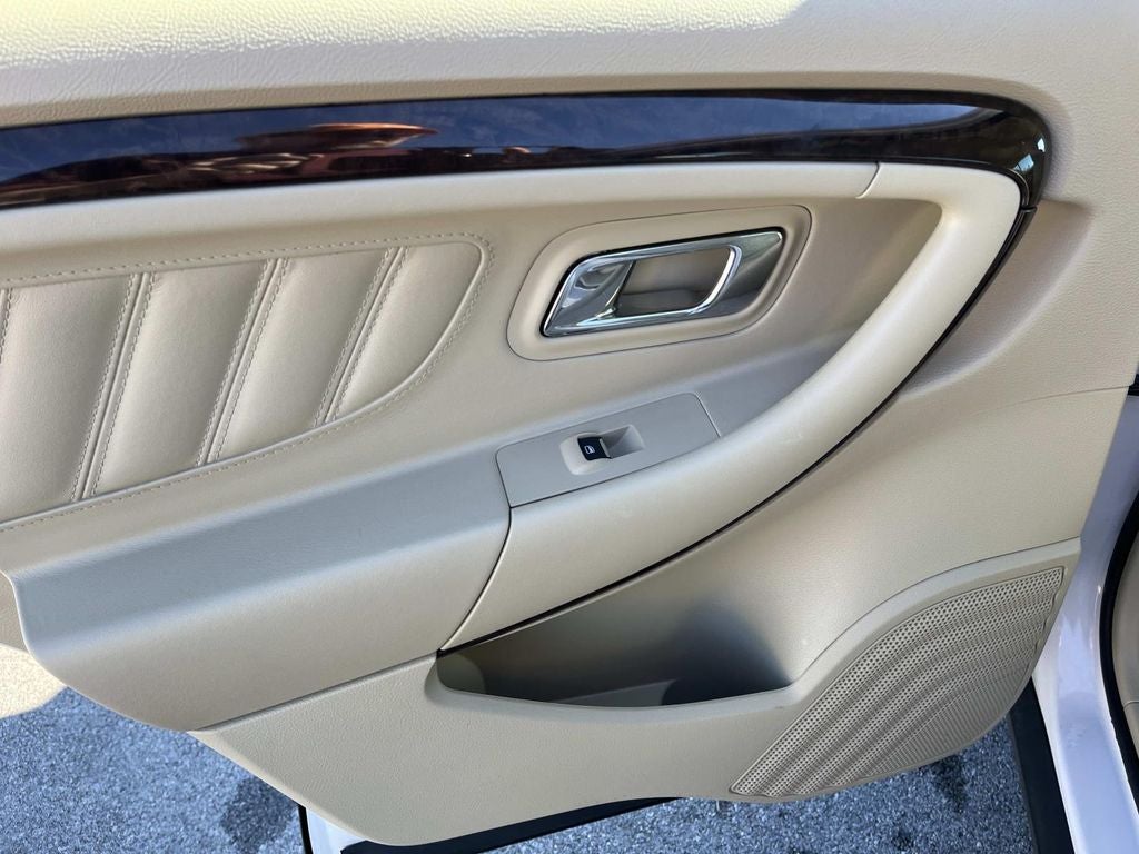 2019 Ford Taurus Limited