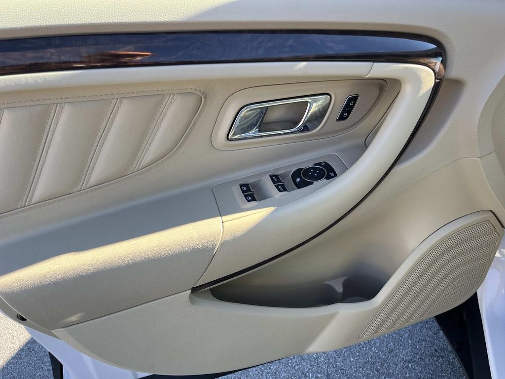 2019 Ford Taurus Limited