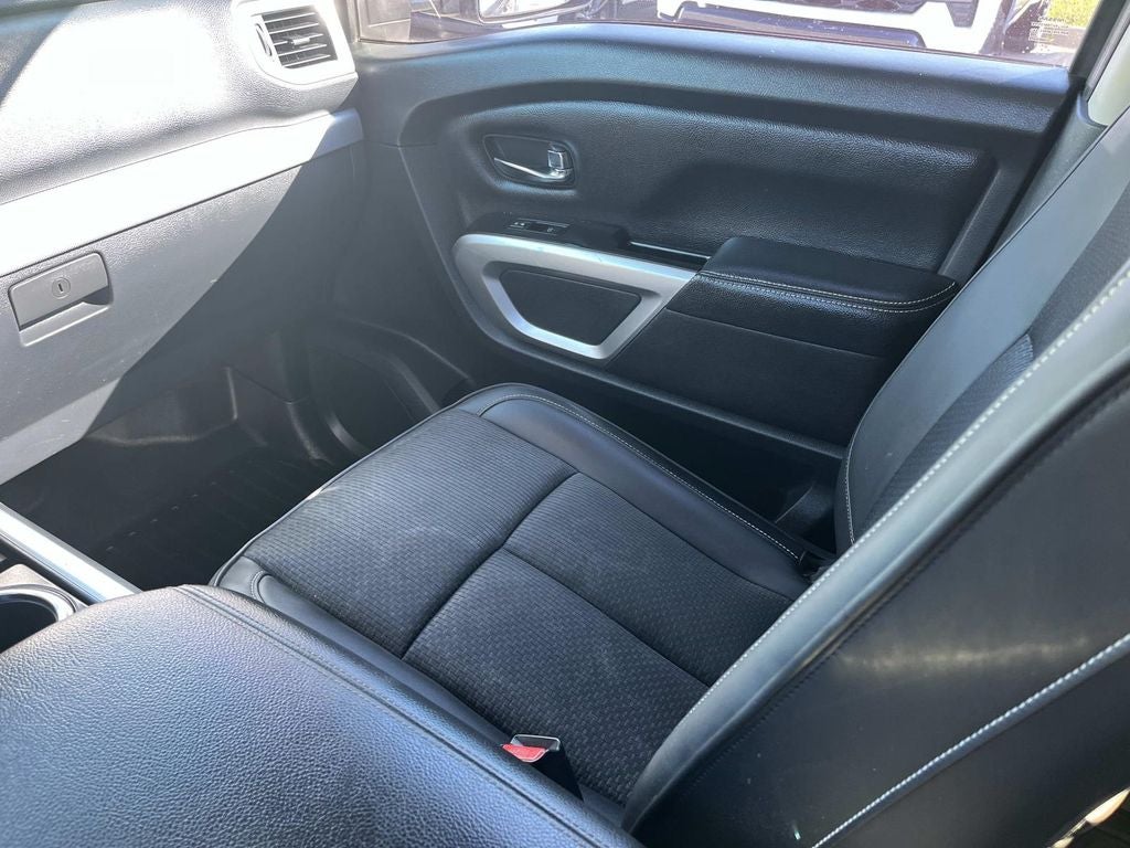 2017 Nissan Titan PRO-4X
