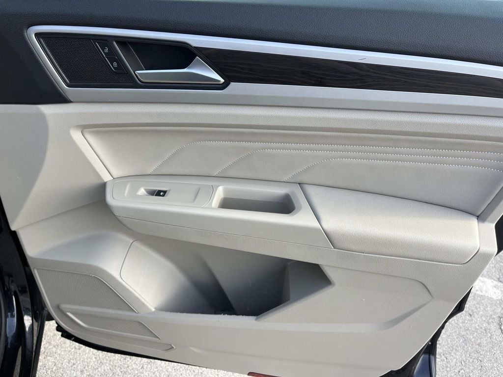 2023 Volkswagen Atlas 2.0T SE