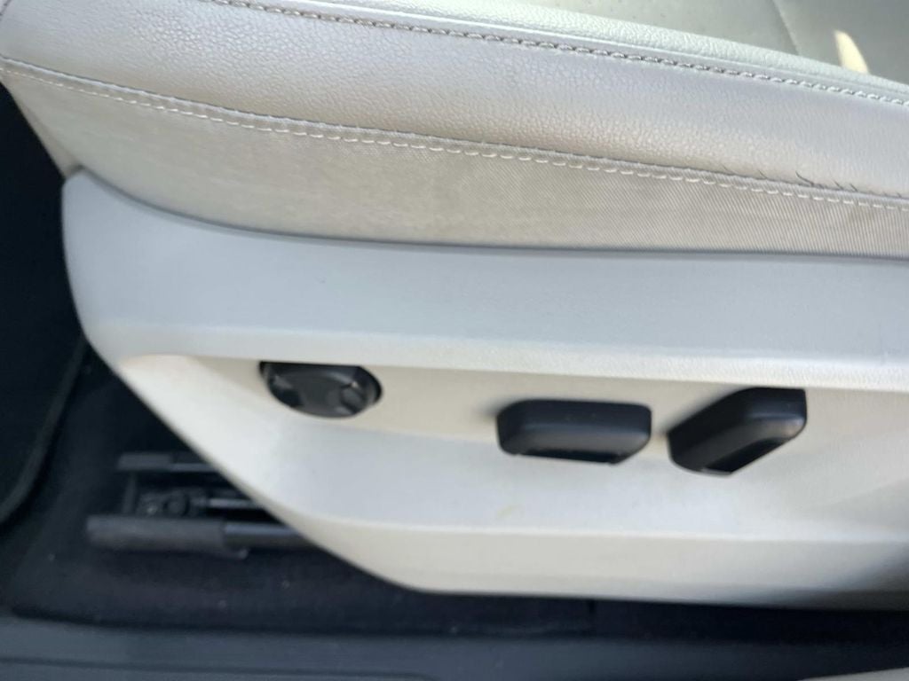 2023 Volkswagen Atlas 2.0T SE