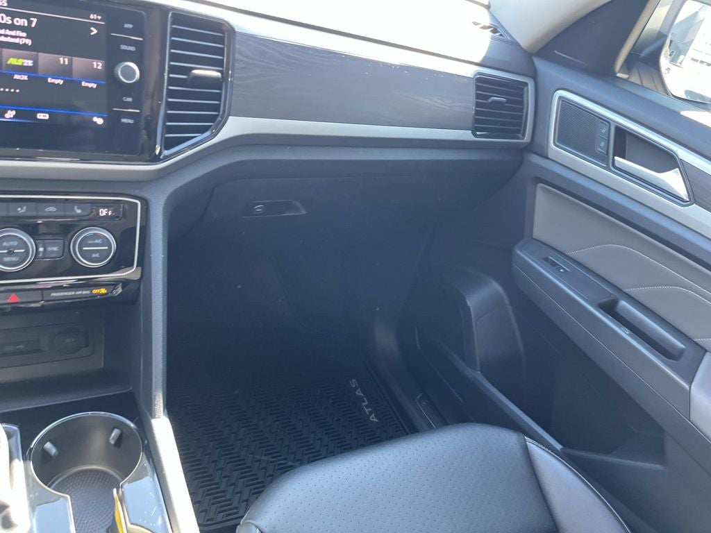 2023 Volkswagen Atlas 2.0T SE w/Technology