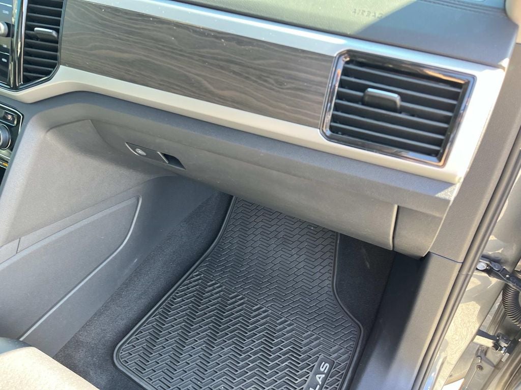 2023 Volkswagen Atlas 2.0T SE w/Technology