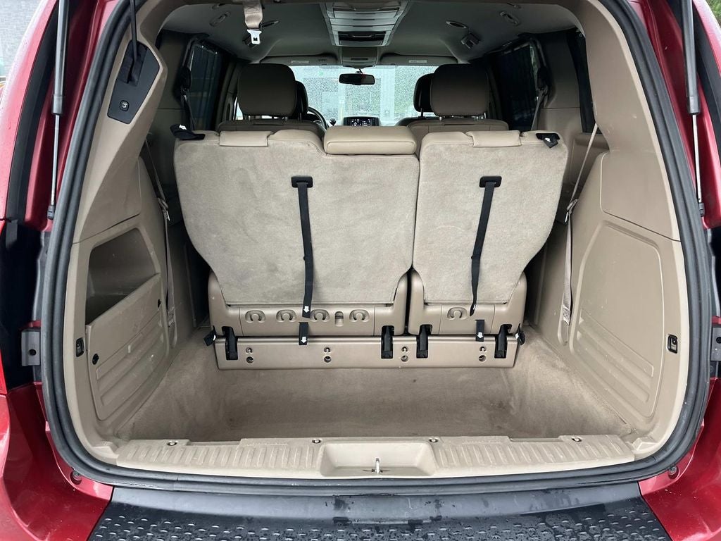 2016 Chrysler Town & Country Touring