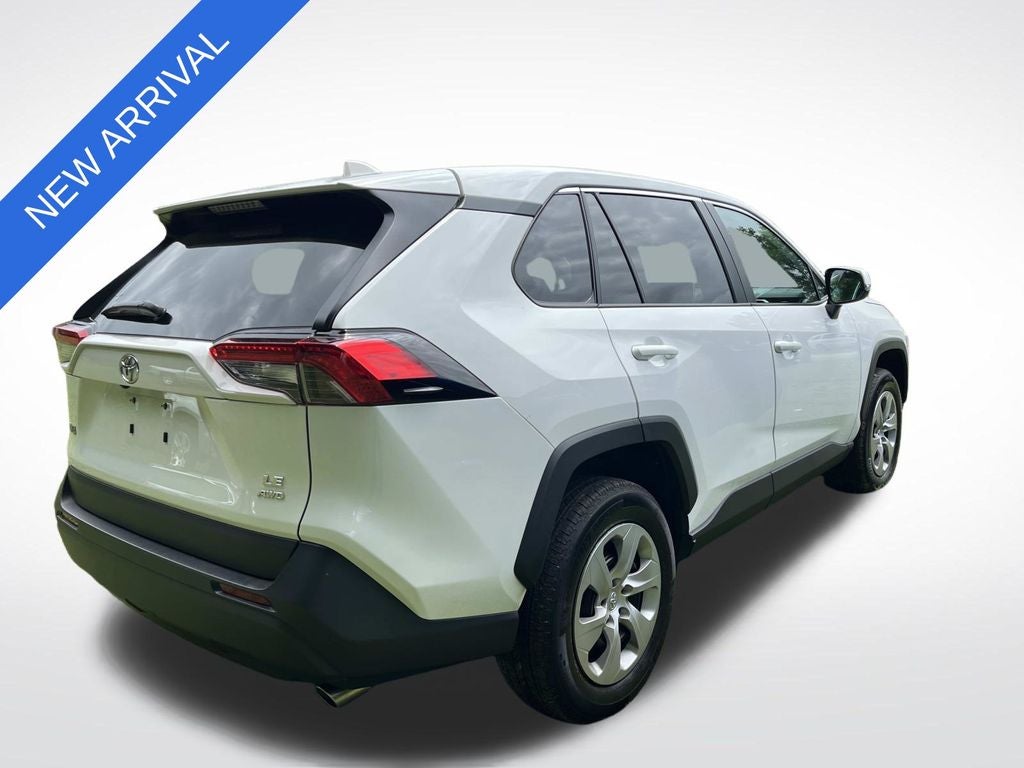 2025 Toyota RAV4 LE