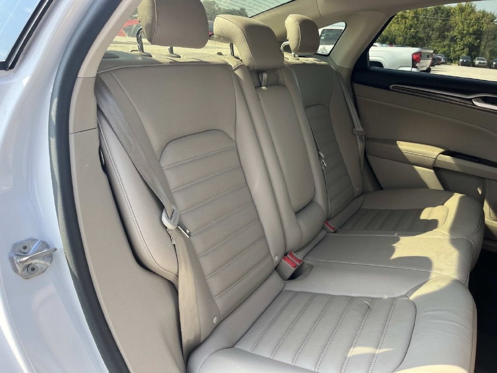 2018 Ford Fusion Hybrid SE