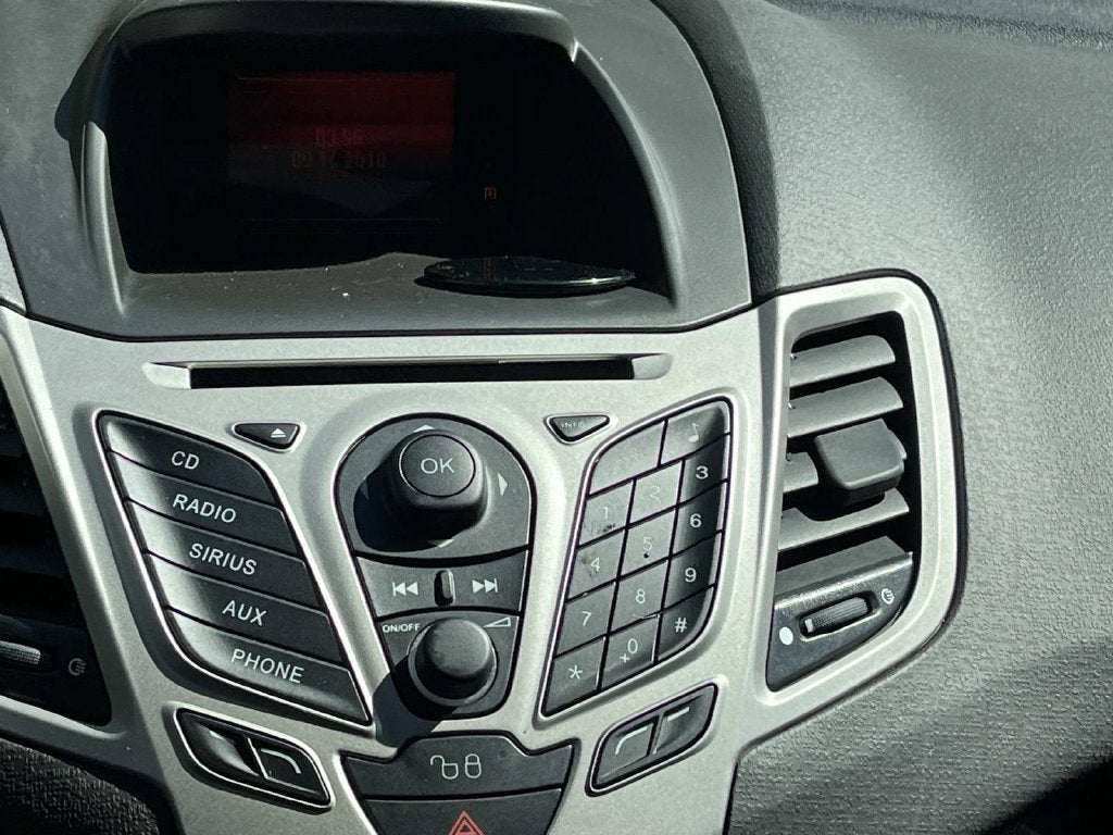 2011 Ford Fiesta SES
