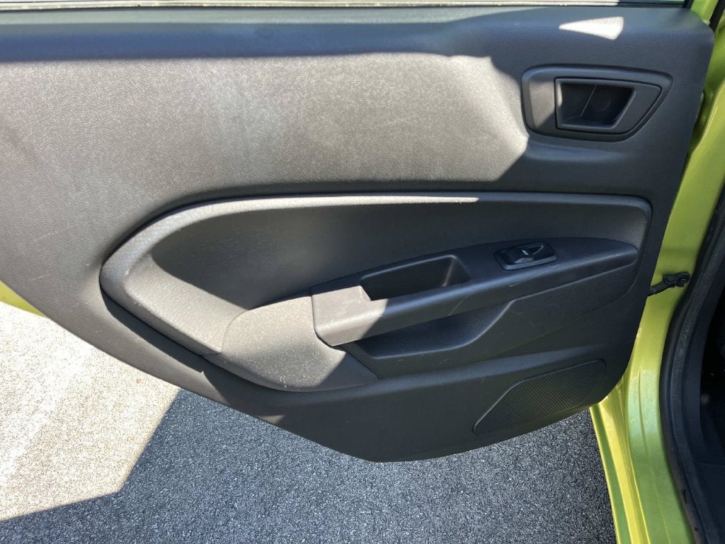 2011 Ford Fiesta SES