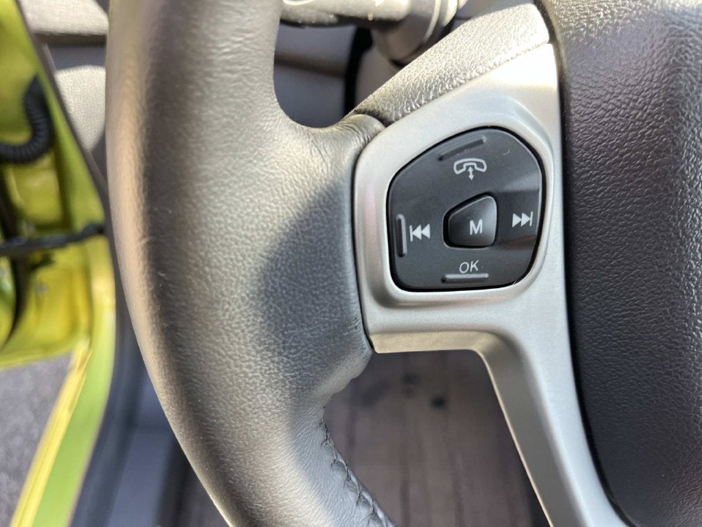 2011 Ford Fiesta SES