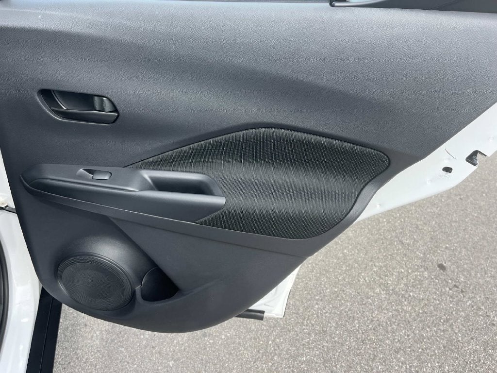 2023 Nissan Kicks S