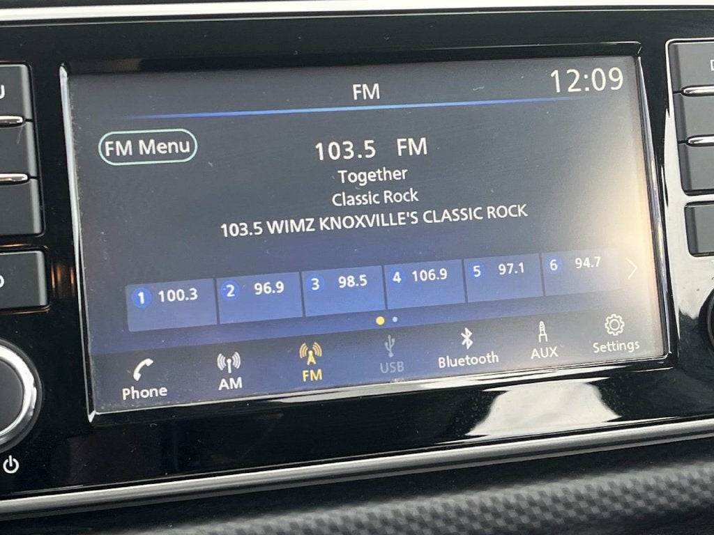 2023 Nissan Kicks S