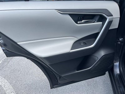 2020 Toyota RAV4 Hybrid XLE