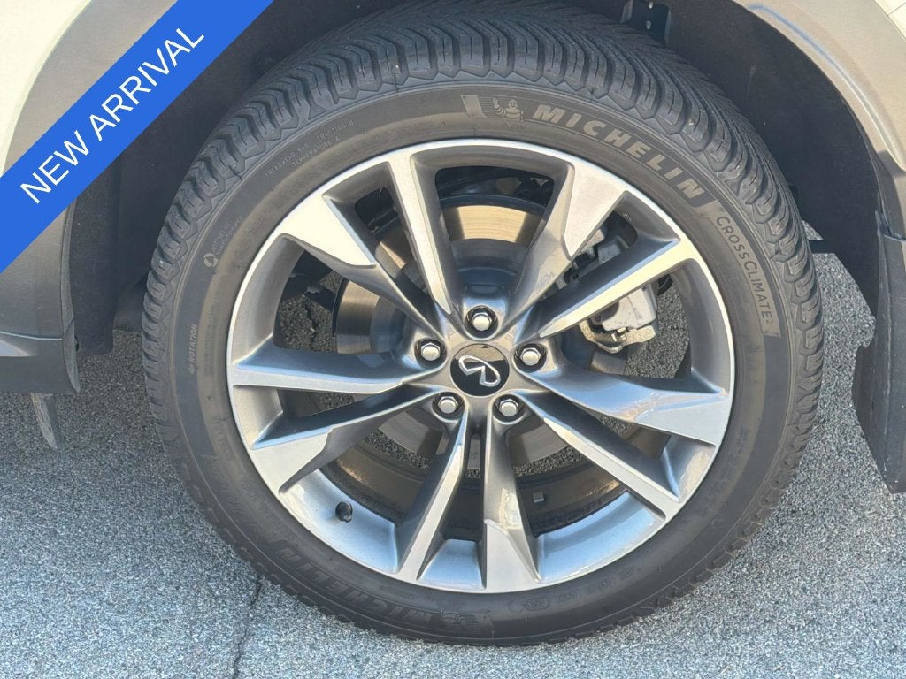 2024 INFINITI QX60 LUXE