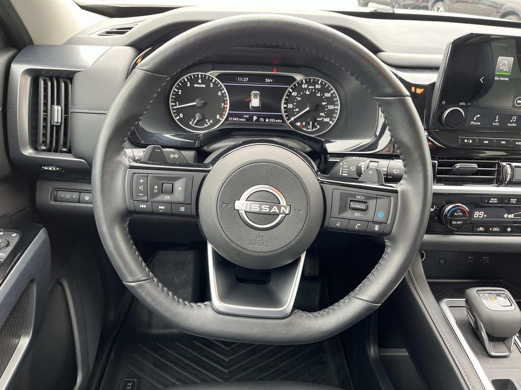 2024 Nissan Pathfinder SL