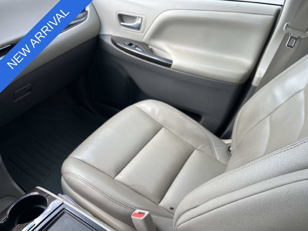 2015 Toyota Sienna XLE Premium 8 Passenger