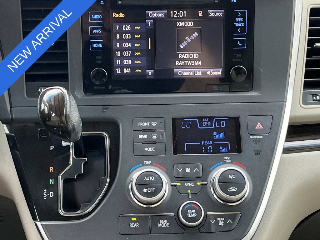 2015 Toyota Sienna XLE Premium 8 Passenger