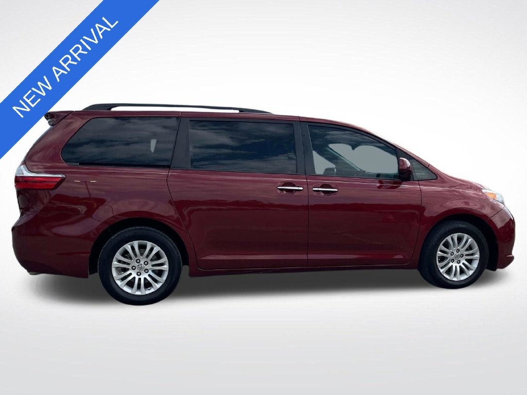 2015 Toyota Sienna XLE Premium 8 Passenger
