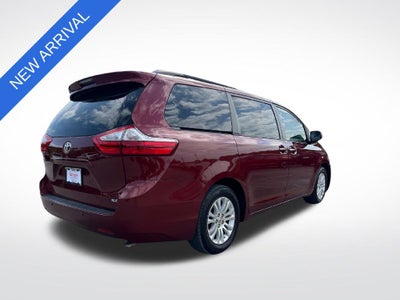 2015 Toyota Sienna XLE Premium 8 Passenger