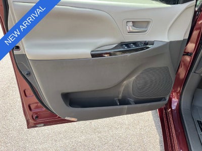 2015 Toyota Sienna XLE Premium 8 Passenger