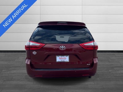 2015 Toyota Sienna XLE Premium 8 Passenger