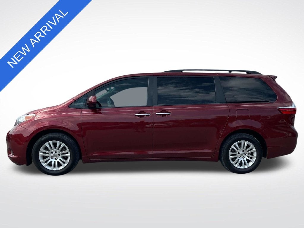 2015 Toyota Sienna XLE Premium 8 Passenger