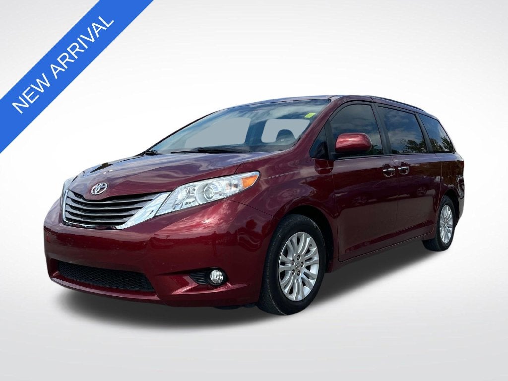 2015 Toyota Sienna XLE Premium 8 Passenger