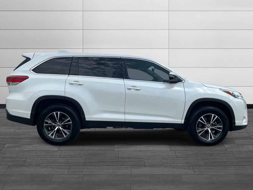 2019 Toyota Highlander LE Plus