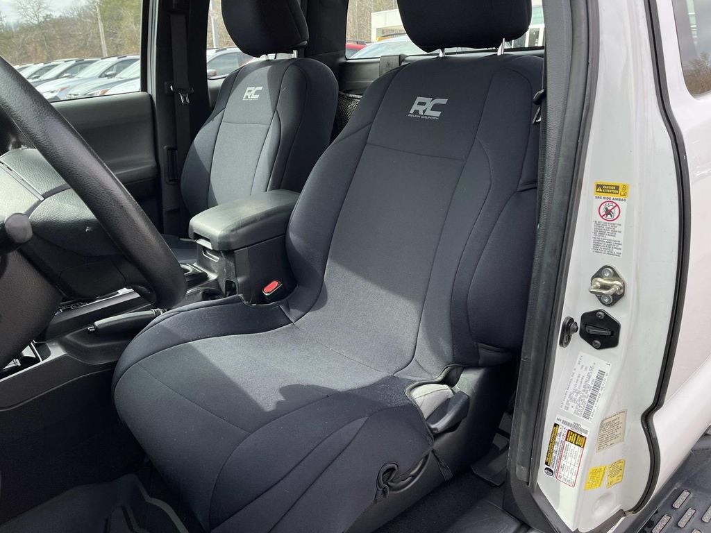 2016 Toyota Tacoma SR