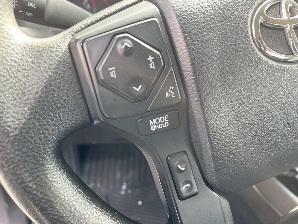 2016 Toyota Tacoma SR