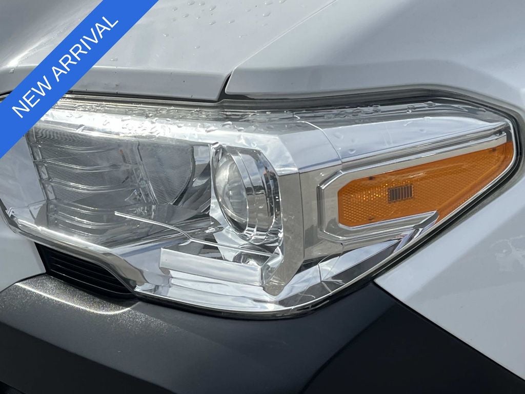 2016 Toyota Tacoma SR