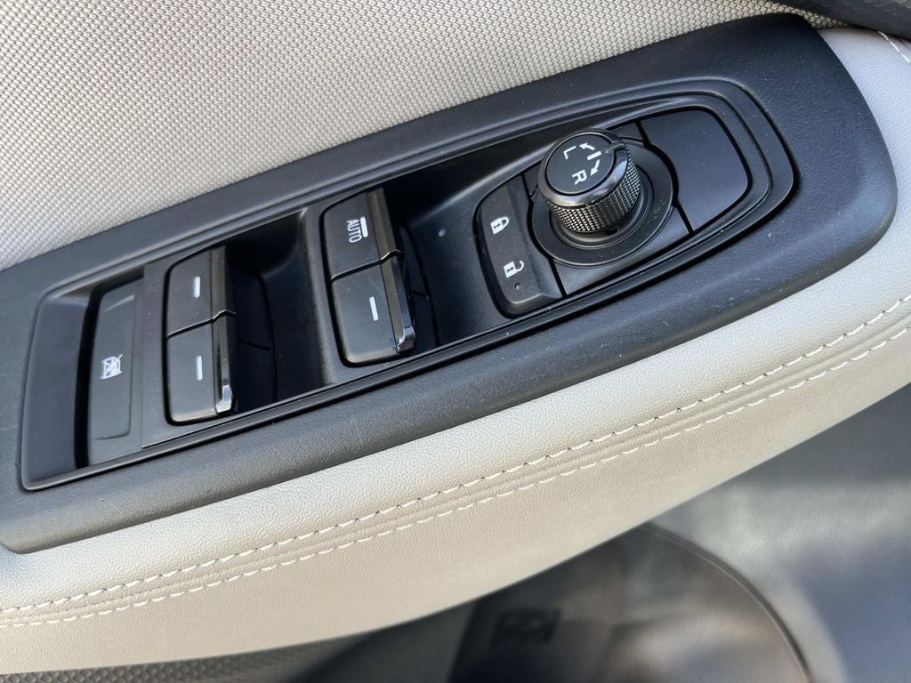 2023 Subaru Forester Base