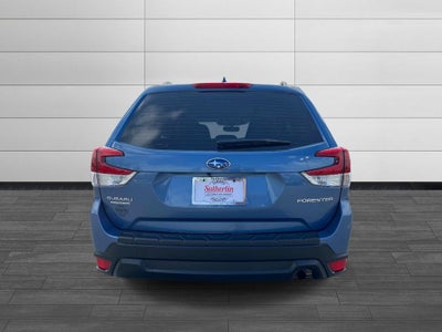 2023 Subaru Forester Base