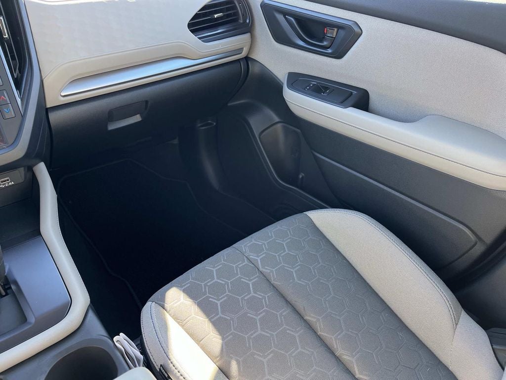 2025 Subaru Forester Base