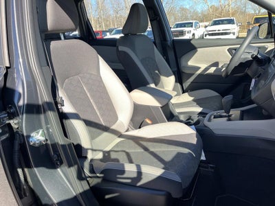 2025 Subaru Forester Base