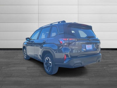 2025 Subaru Forester Base