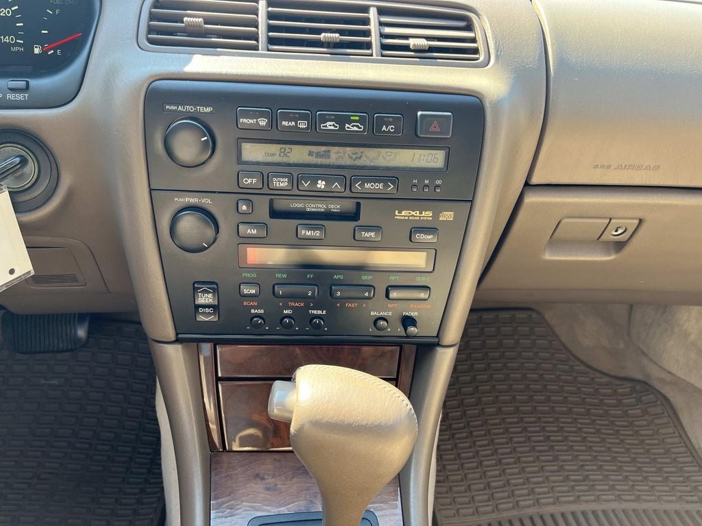 1995 Lexus ES 300