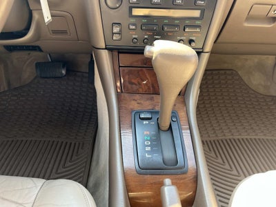 1995 Lexus ES 300