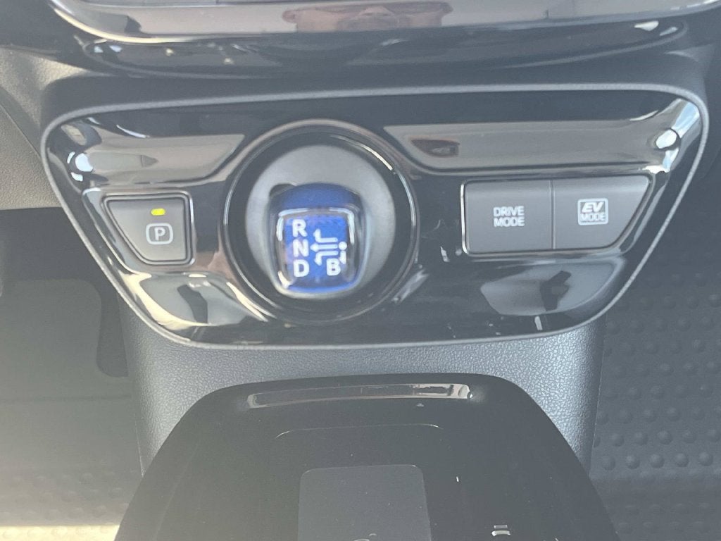 2022 Toyota Prius XLE