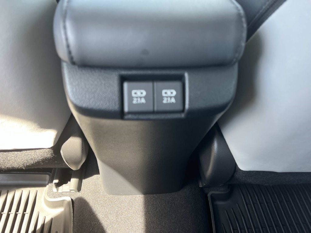 2022 Toyota Prius XLE