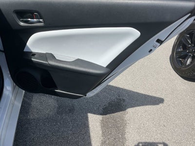 2022 Toyota Prius XLE