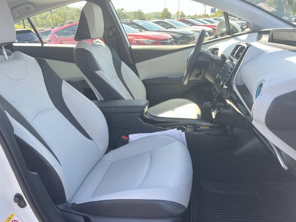 2022 Toyota Prius XLE