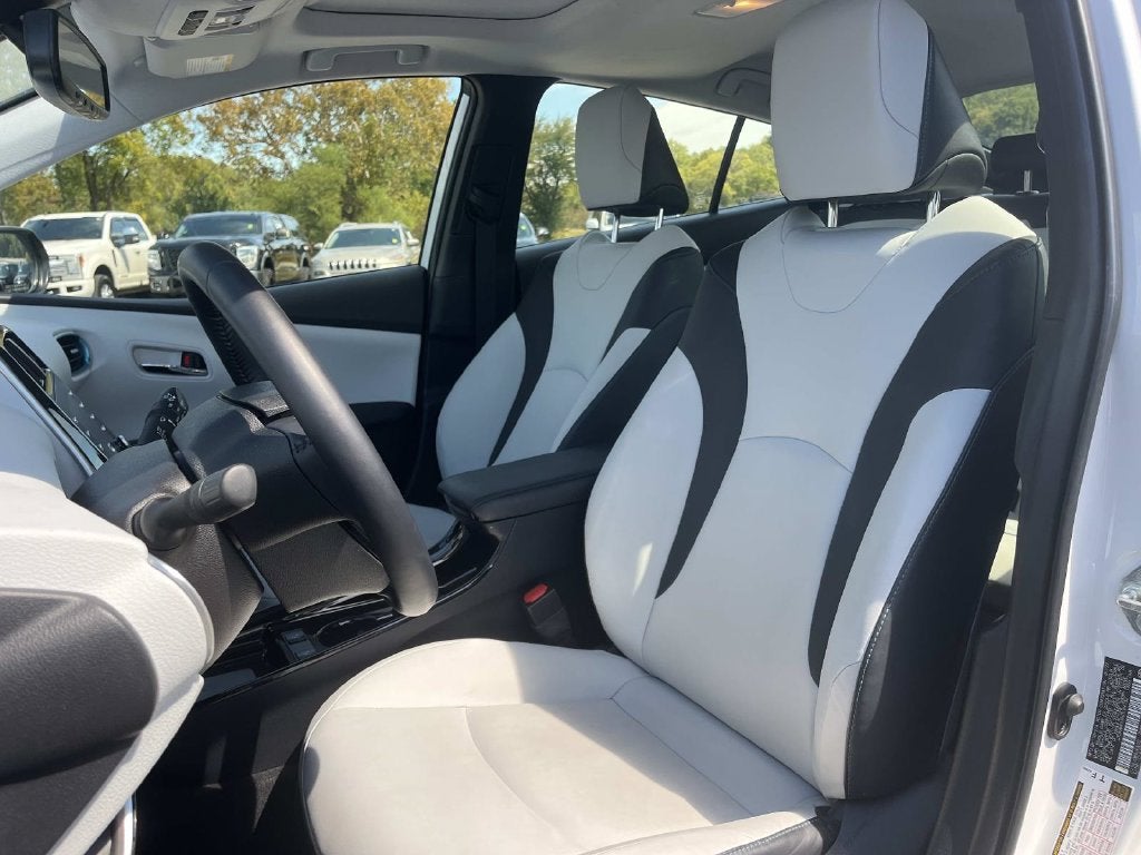 2022 Toyota Prius XLE