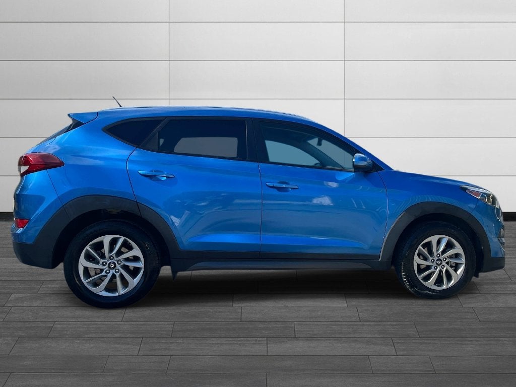 Used 2016 Hyundai Tucson SE with VIN KM8J33A49GU093081 for sale in Kingston, TN
