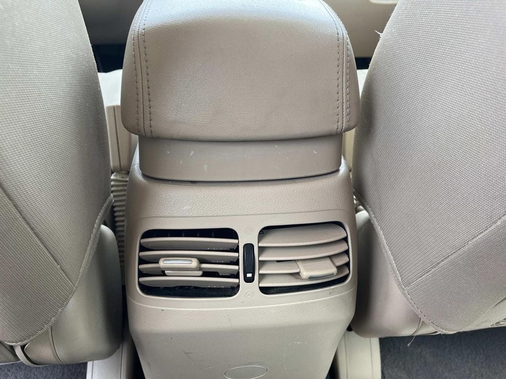 2009 Kia Rondo LX