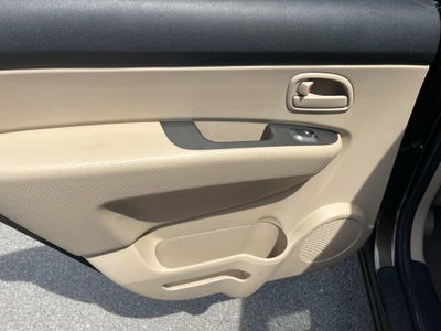 2009 Kia Rondo LX