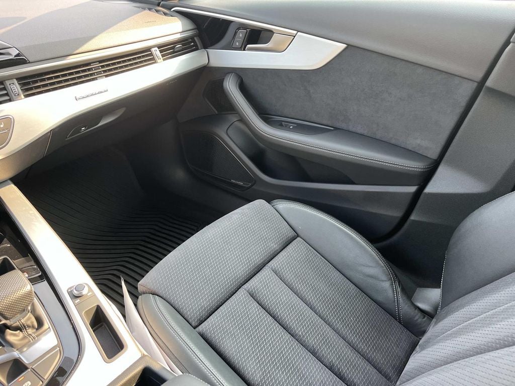 2023 Audi A4 45 S line Premium Plus quattro