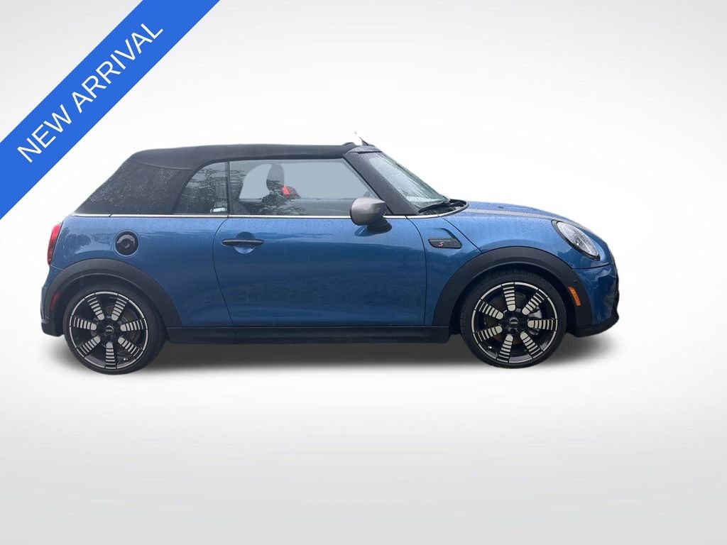 2024 MINI Cooper S Iconic